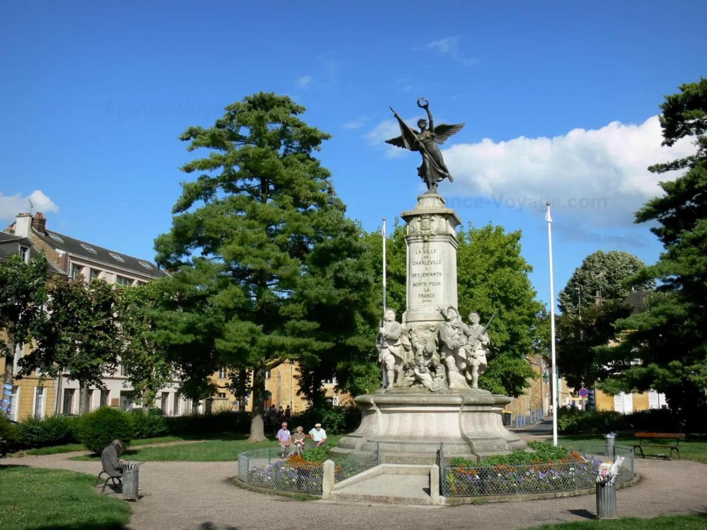 Le Petit Ardennais Charleville-Mézières 외부 사진