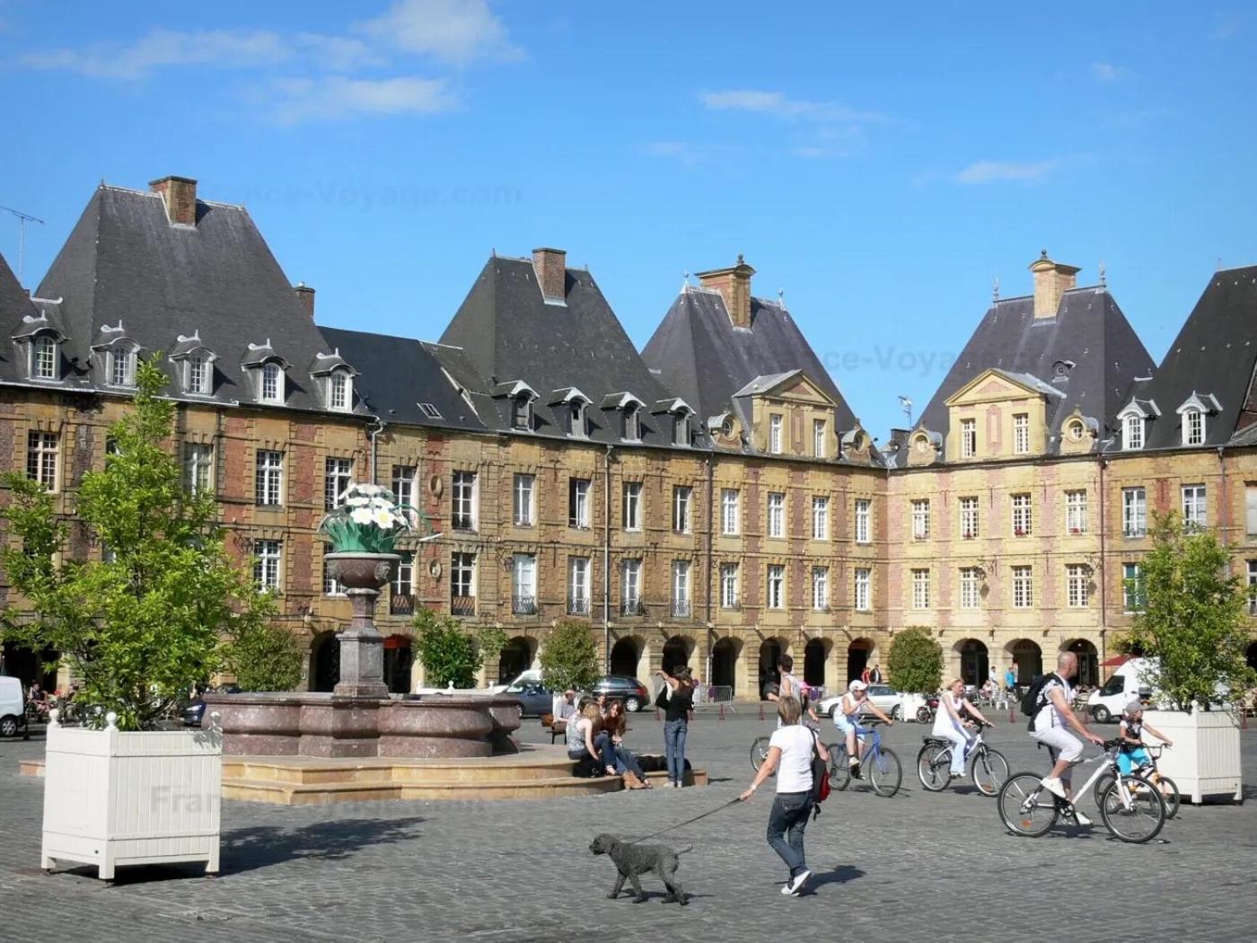 Le Petit Ardennais Charleville-Mézières 외부 사진