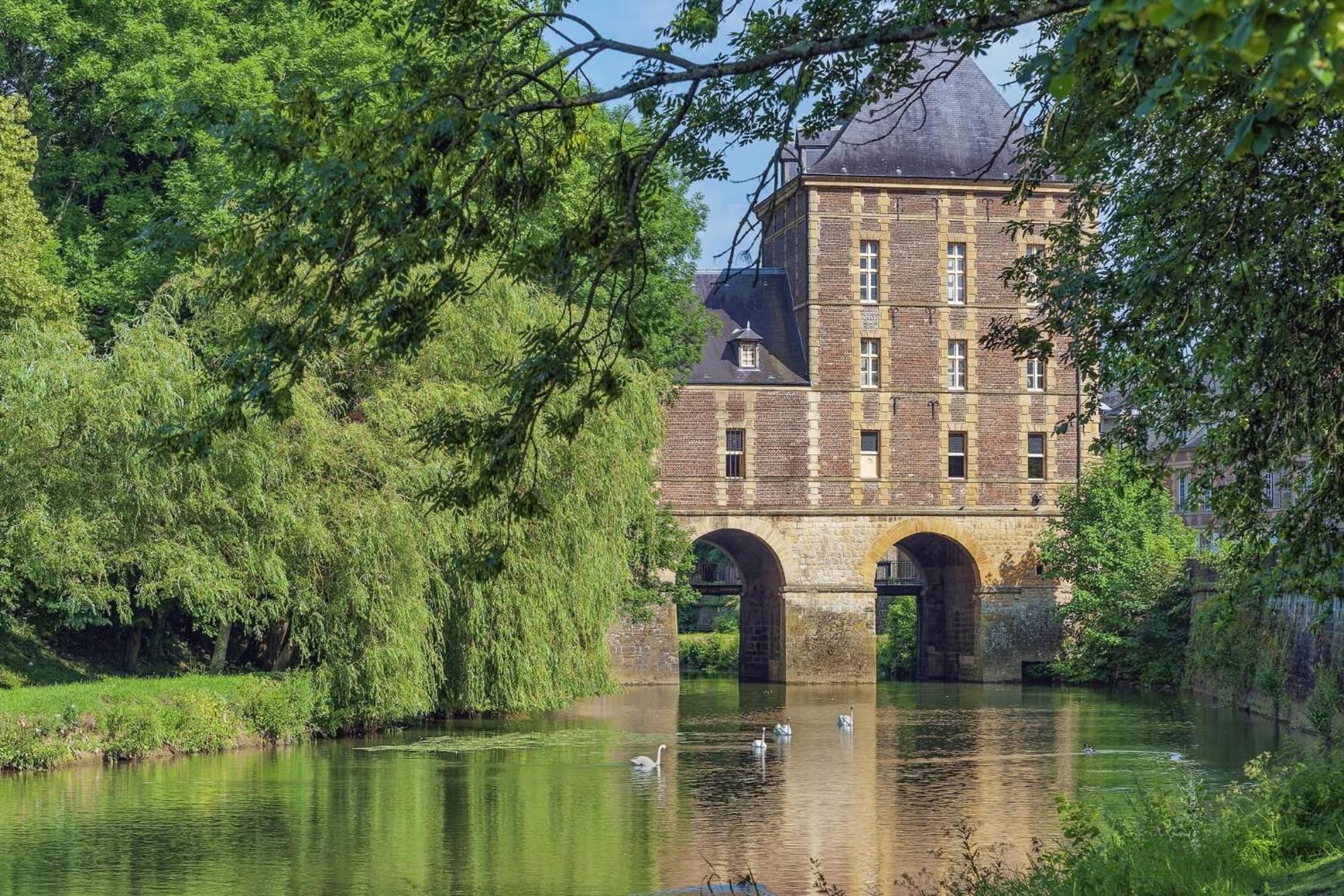 Le Petit Ardennais Charleville-Mézières 외부 사진